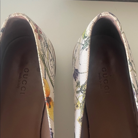 Gucci Flora Ballet Flats size 39
